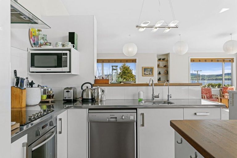 Photo of property in 35 Shepherd Road, Waipahihi, Taupo, 3330