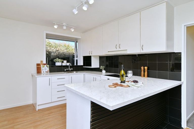 Photo of property in 2/14 Four Elms Place, Parklands, Christchurch, 8083