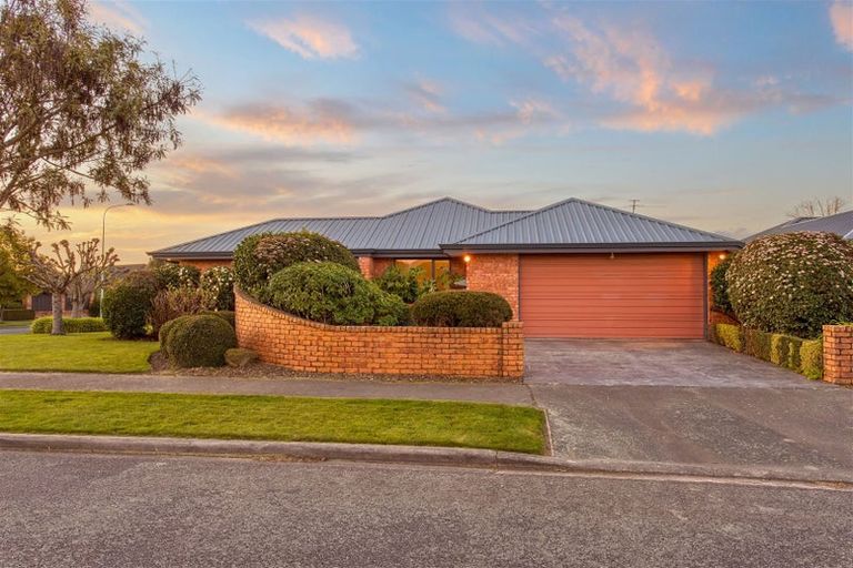 Photo of property in 2 Kimbrace Place, Belfast, Christchurch, 8051