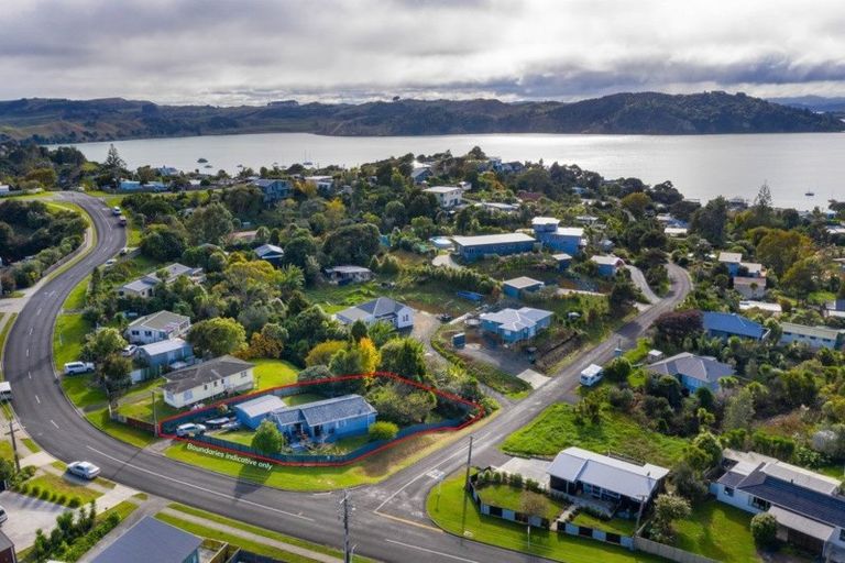 Photo of property in 19 Simon Road, Raglan, 3225