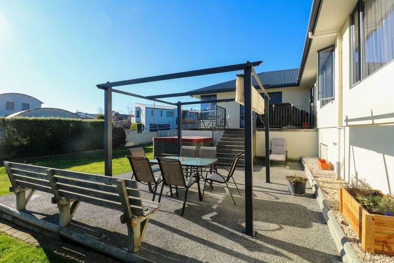 Photo of property in 70 Temple Crescent, Gleniti, Timaru, 7910