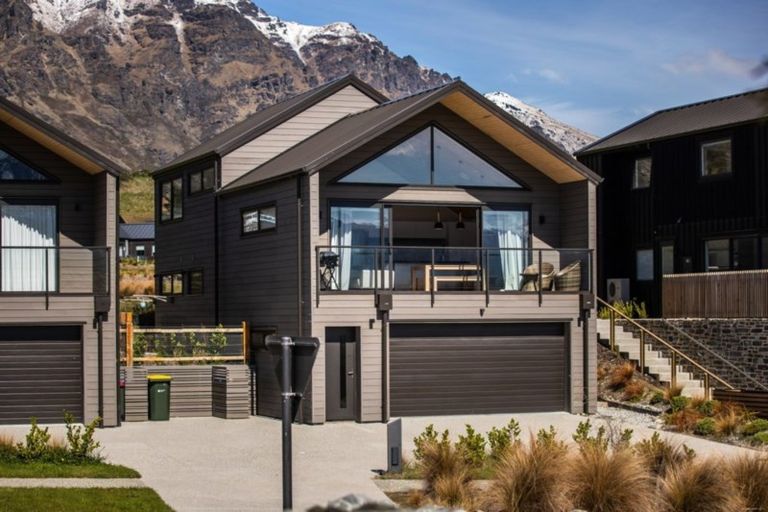 Photo of property in 1b Rannoch Drive, Jacks Point, Queenstown, 9371