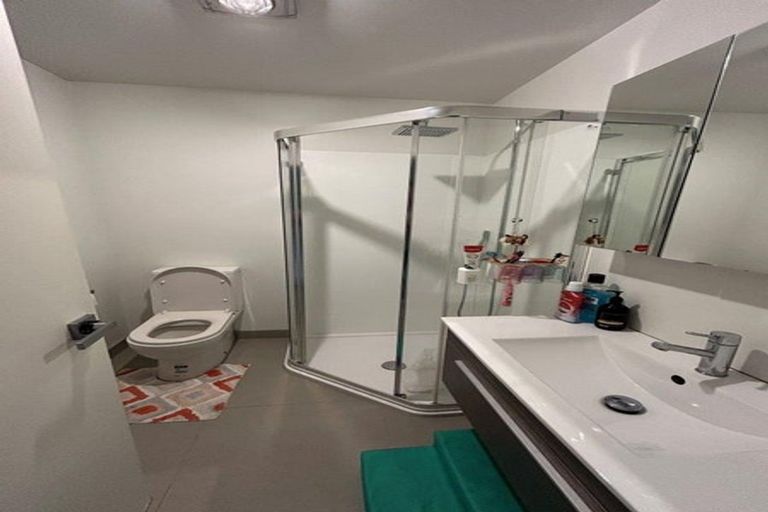 Photo of property in 33/11 Ray Small Drive, Papakura, 2110