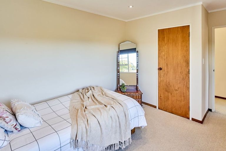 Photo of property in 4 Mclintock Street, Johnsonville, Wellington, 6037