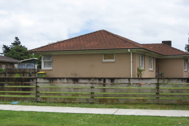 Photo of property in 11 Windmill Road, Pukekohe, 2120