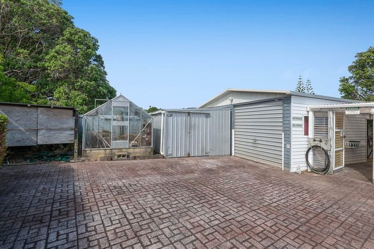 Photo of property in 91 Shakespear Road, Army Bay, Whangaparaoa, 0930