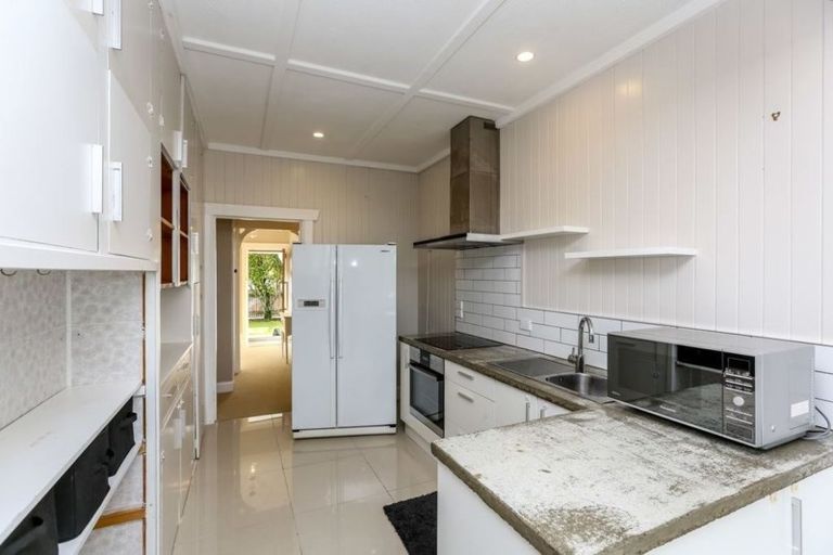 Photo of property in 14 Sanders Avenue, Westown, New Plymouth, 4310