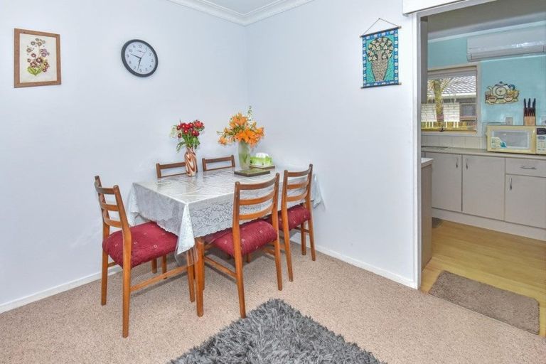 Photo of property in 2/66 Birdwood Avenue, Papatoetoe, Auckland, 2025
