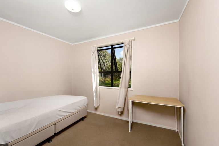Photo of property in 35 Nile Road, Kelston, Auckland, 0602