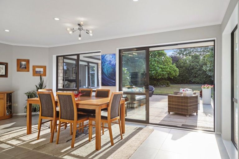 Photo of property in 55 Lough Bourne Drive, Pukekohe, 2120