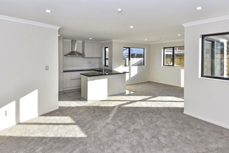 Photo of property in 3b Greers Road, Weymouth, Auckland, 2103
