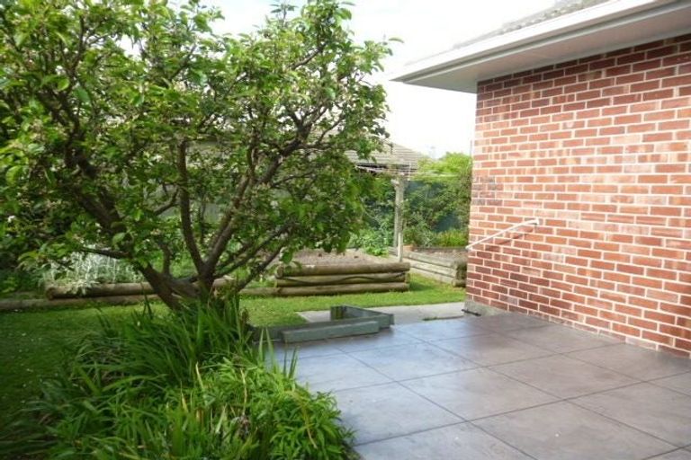 Photo of property in 29 Gleneagles Terrace, Ilam, Christchurch, 8053