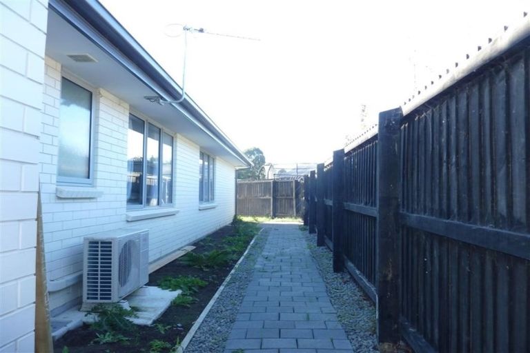 Photo of property in 37 Dunlops Crescent, Bottle Lake, Christchurch, 8083
