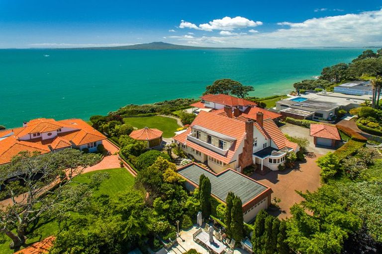 Photo of property in 27 Clifton Road, Hauraki, Auckland, 0622