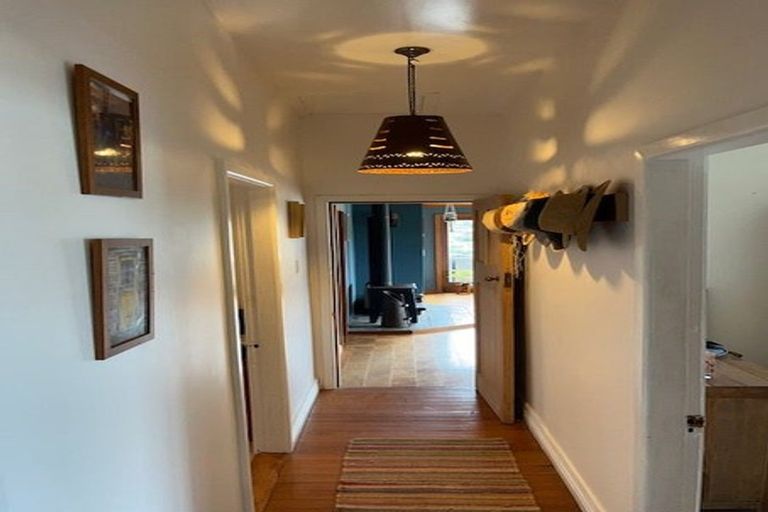 Photo of property in 9 Ticehurst Road, Lyttelton, 8082