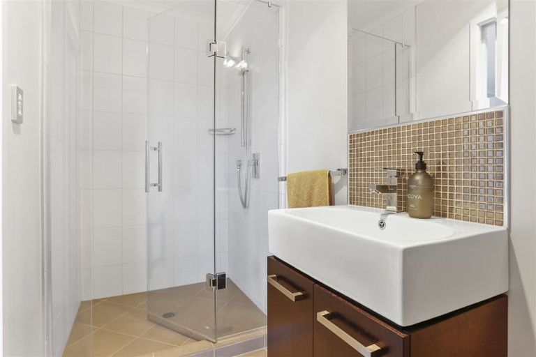 Photo of property in 78 Bannings Way, Hobsonville, Auckland, 0618