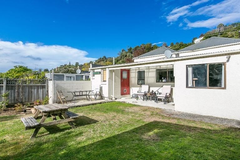 Photo of property in 42 Woodhaugh Street, Woodhaugh, Dunedin, 9010