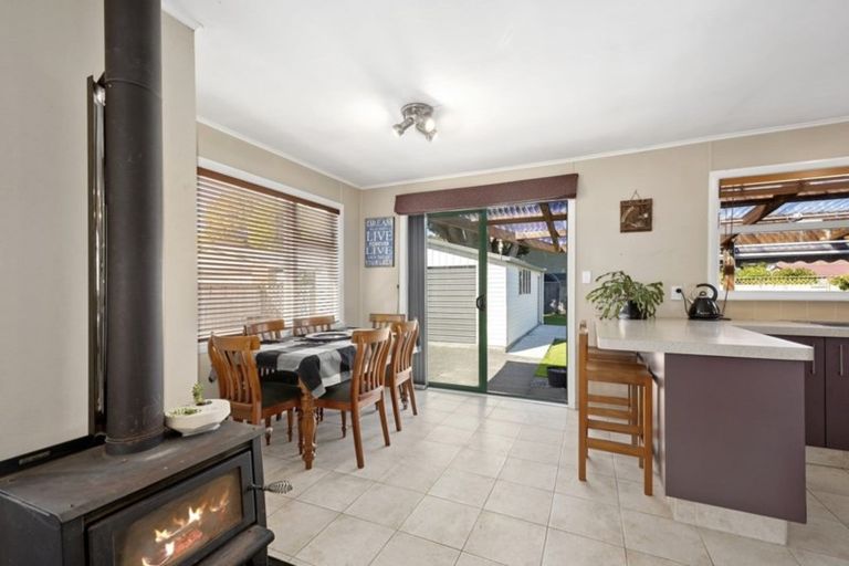 Photo of property in 6 Cecil Street, Clouston Park, Upper Hutt, 5018