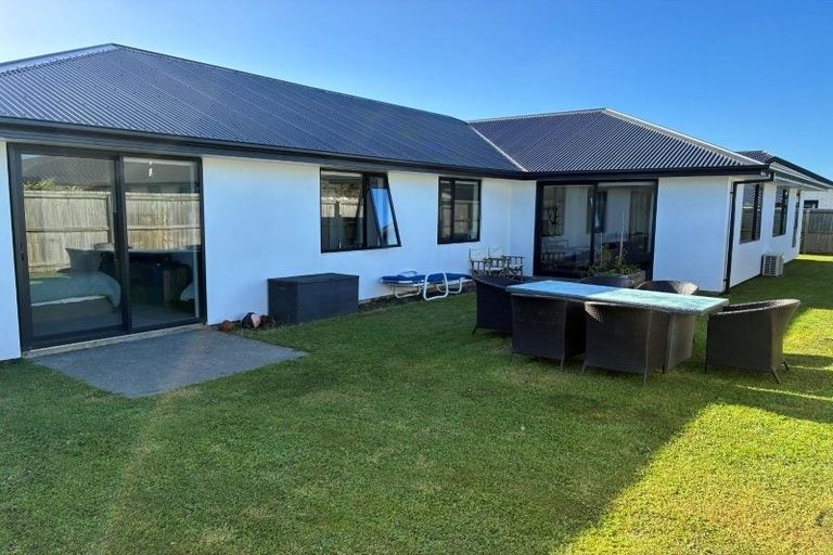 Photo of property in 10 Beckford Way, Rolleston, 7614