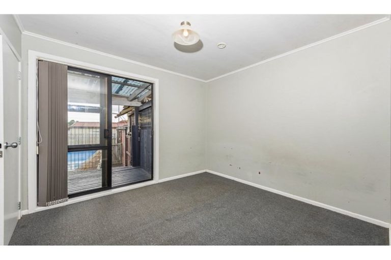 Photo of property in 13 Kamaka Road, Mangere Bridge, Auckland, 2022