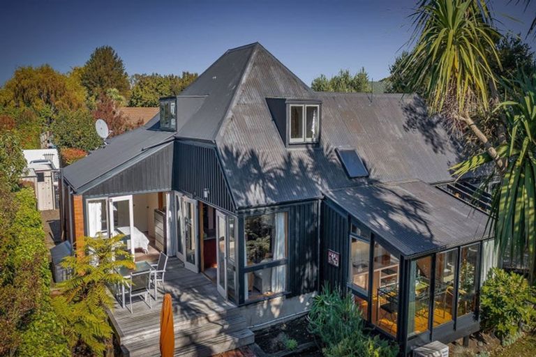 Photo of property in 117b Waimairi Road, Ilam, Christchurch, 8041