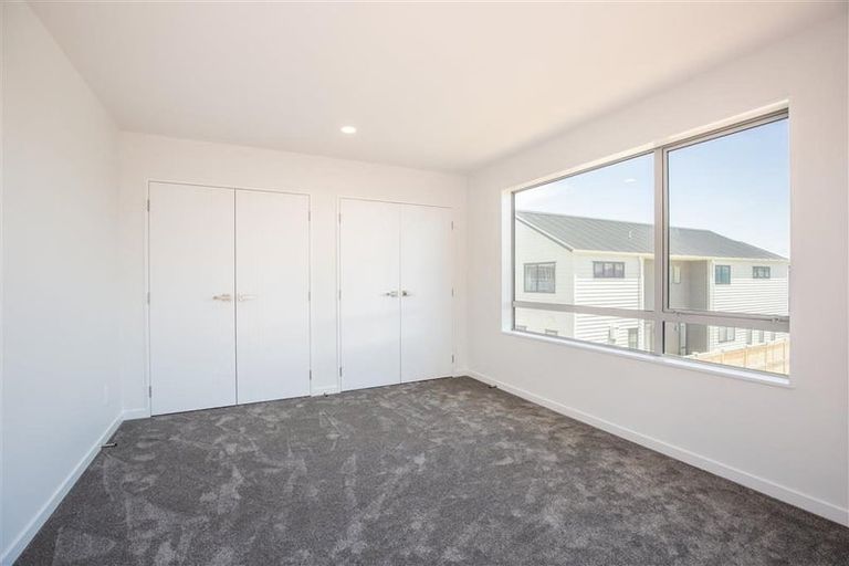 Photo of property in 4 Toanui Road, Hobsonville, Auckland, 0616