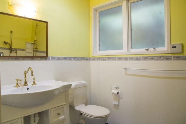 Photo of property in 175 Manuka Road, Bayview, Auckland, 0629