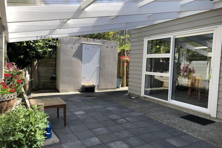 Photo of property in 54b Birkdale Road, Birkdale, Auckland, 0626