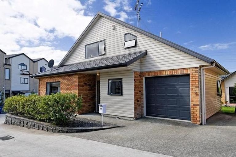 Photo of property in St Claire Village, 119/172 Mcleod Road, Te Atatu South, Auckland, 0610