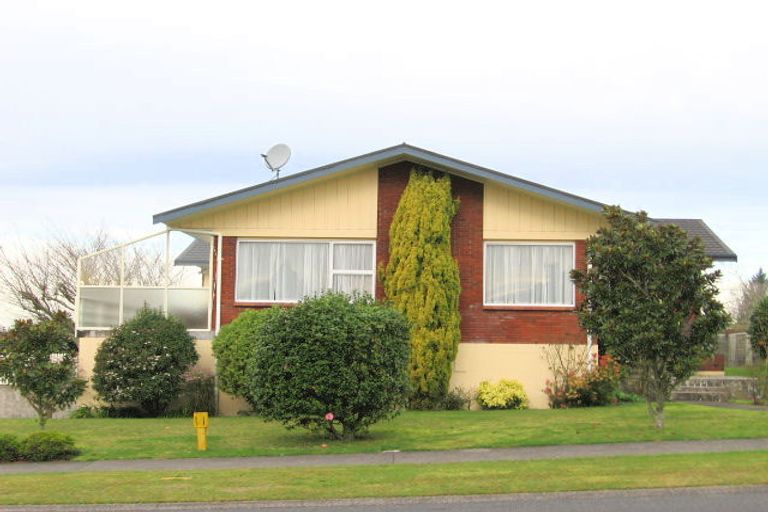 Photo of property in 20 Delamare Road, St Andrews, Hamilton, 3200