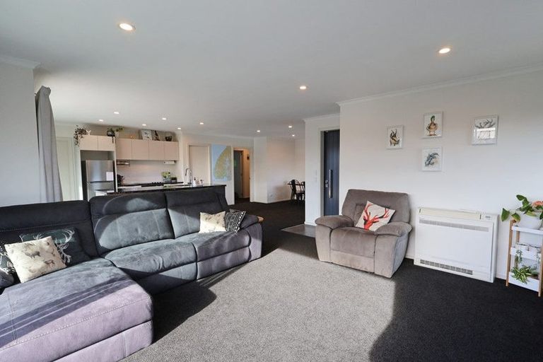 Photo of property in 40 Queen Street, Winton, 9720