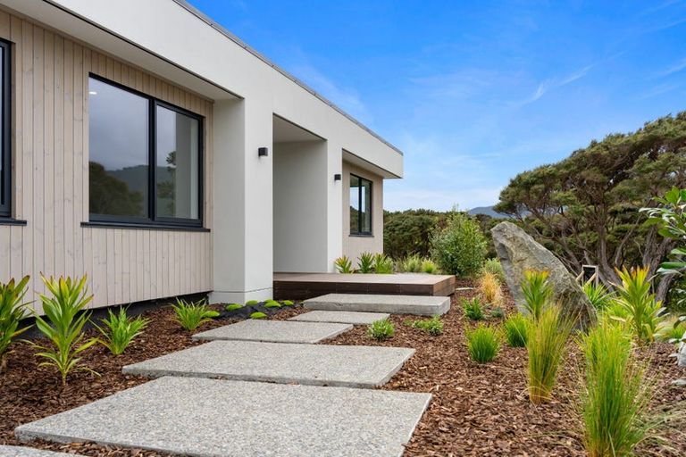 Photo of property in 42 Anderson Park Drive, Waikanae, 5036