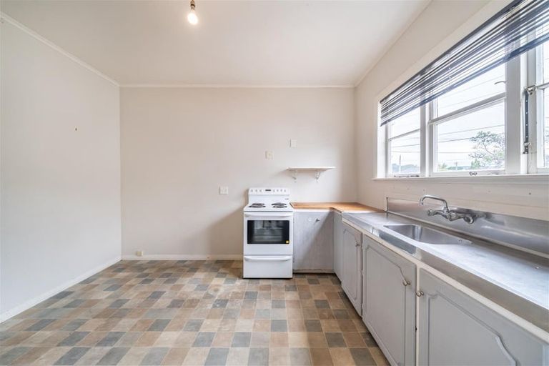 Photo of property in 8 Mcparland Street, Ebdentown, Upper Hutt, 5018