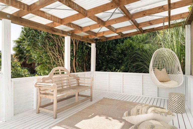 Photo of property in 16 Brown Terrace, Te Puke, 3119