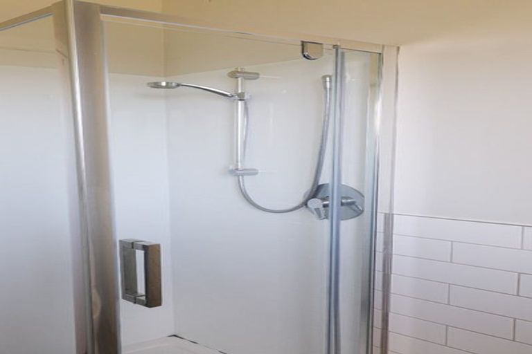 Photo of property in 4/6a View Road, Papakura, 2110