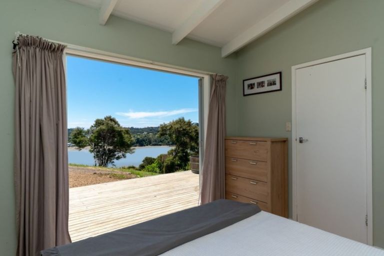 Photo of property in 51 Margaret Reeve Lane, Waiheke Island, 1971