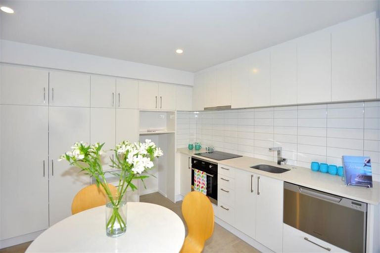 Photo of property in 5/90 Edgeware Road, St Albans, Christchurch, 8014