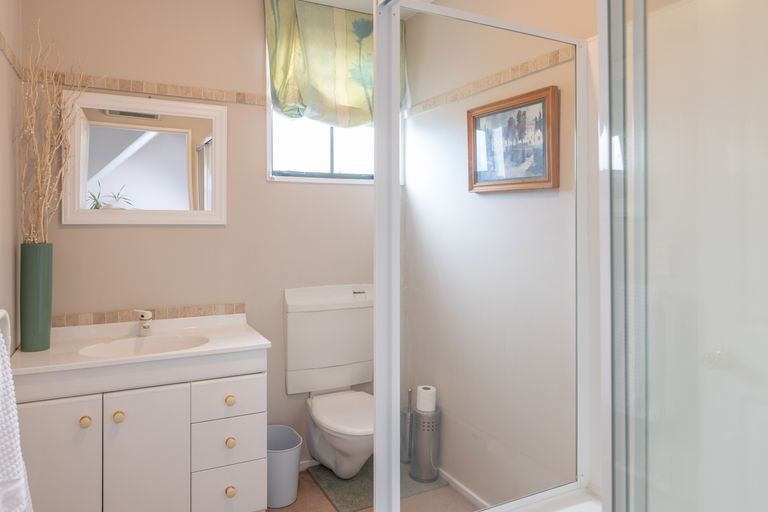 Photo of property in 46a Division Street, Riccarton, Christchurch, 8041