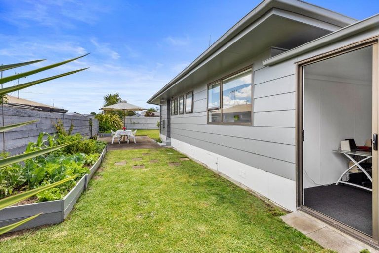 Photo of property in 406a Ngatai Road, Bellevue, Tauranga, 3110