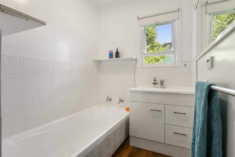 Photo of property in 6 No 1 Road, Te Puke, 3119