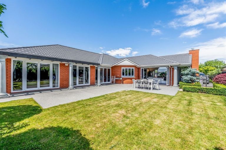 Photo of property in 10 Lady Nugent Lane, Halswell, Christchurch, 8025