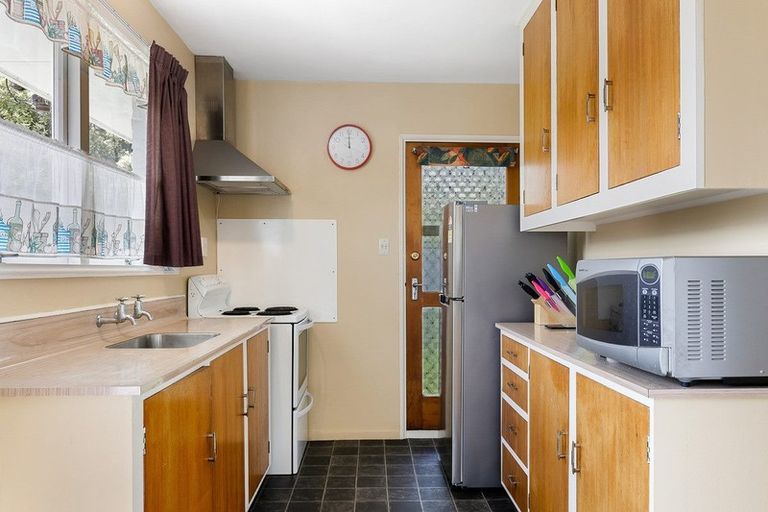 Photo of property in 1/17 Lake Terrace Road, Burwood, Christchurch, 8061