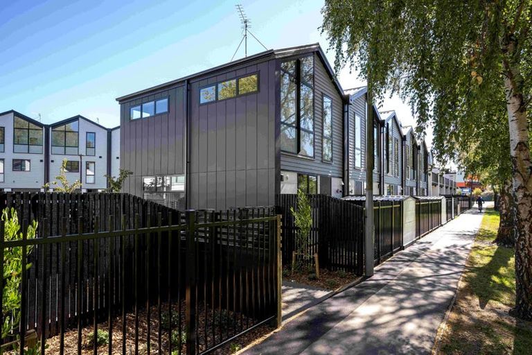 Photo of property in 9/27 Harewood Road, Papanui, Christchurch, 8053