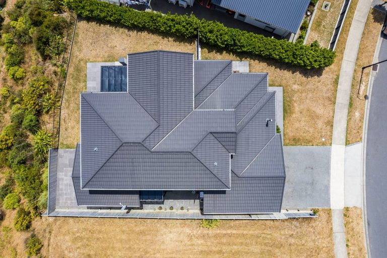 Photo of property in 34 Waitaria Terrace, Aotea, Porirua, 5024