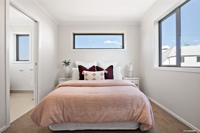 Photo of property in 1/18 Pickering Crescent, Chedworth, Hamilton, 3210