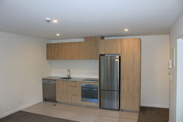 Photo of property in Pinnacle Apartments, E602/160 Victoria Street, Te Aro, Wellington, 6011