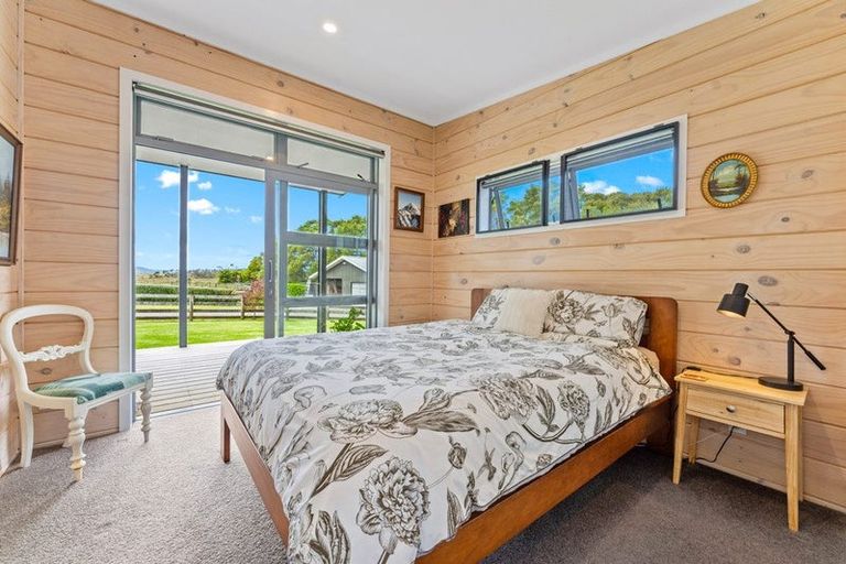 Photo of property in 842a South Head Road, South Head, Helensville, 0874