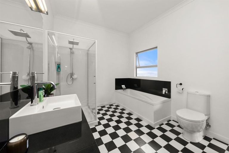 Photo of property in 1 Edmay Street, Feilding, 4702