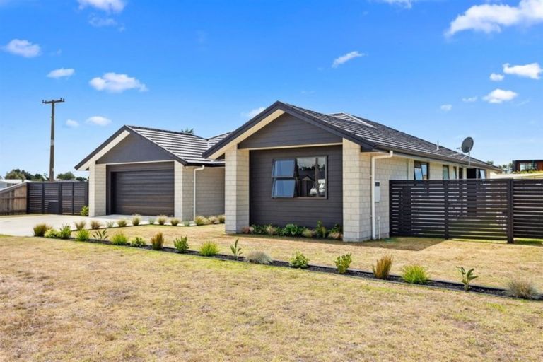 Photo of property in 51 Bunyan Road, Coastlands, Whakatane, 3120