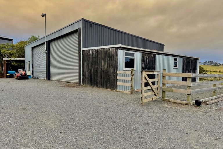 Photo of property in 2 Oakleigh Rise, Oakleigh, Whangarei, 0171